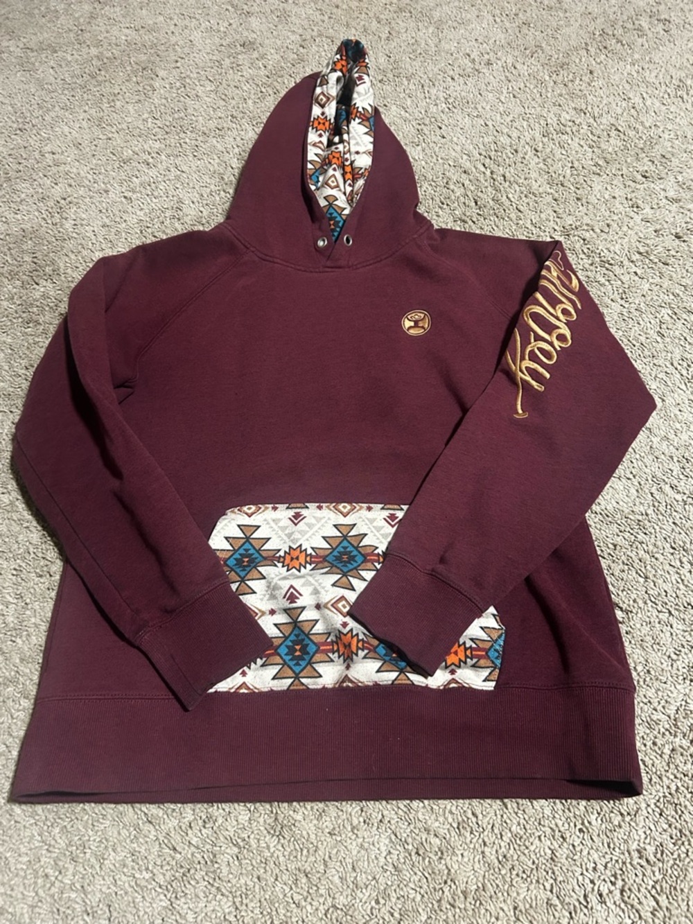 Hooey Maroon Pullover with Aztec print size large